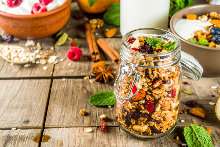 Owsianka dla każdego – pięć sposobów, by urozmaicić poranki