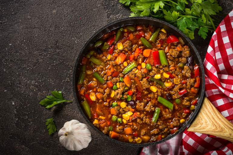 Obiad jednogarnkowy – oszczędność czasu i smak